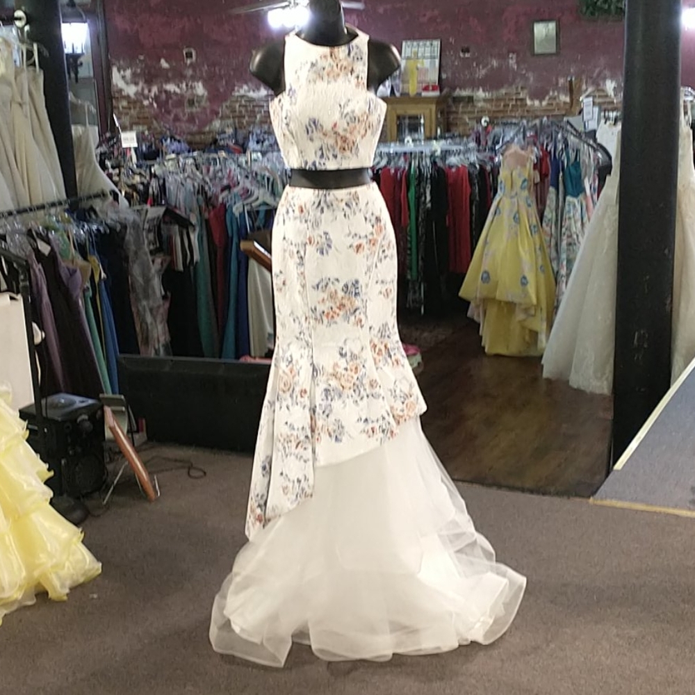 Envious by Karishma 2 piece long dress for Prom